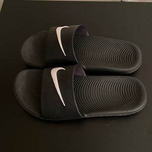 Nike slides